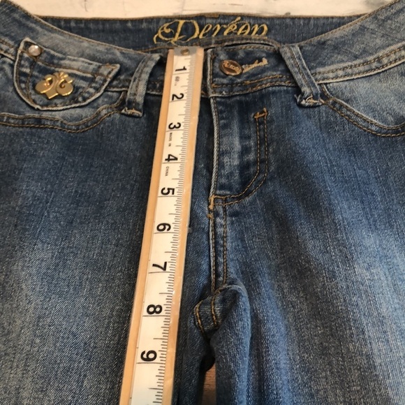 Dereon Frayed Hem Ankle Jeans 3/4 - Picture 8 of 10